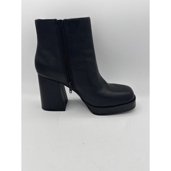 NWT Women’s Steve Madden Black Leather Platform Ankle Boots Sz 7.5M - Picture 5 of 8